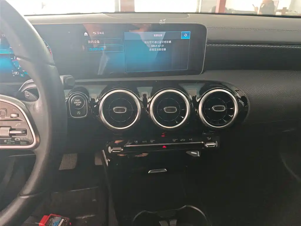 Mercedes-Benz A-Class 2020 Facelift A 200 L Sport Sedan Dynamic фото 5
