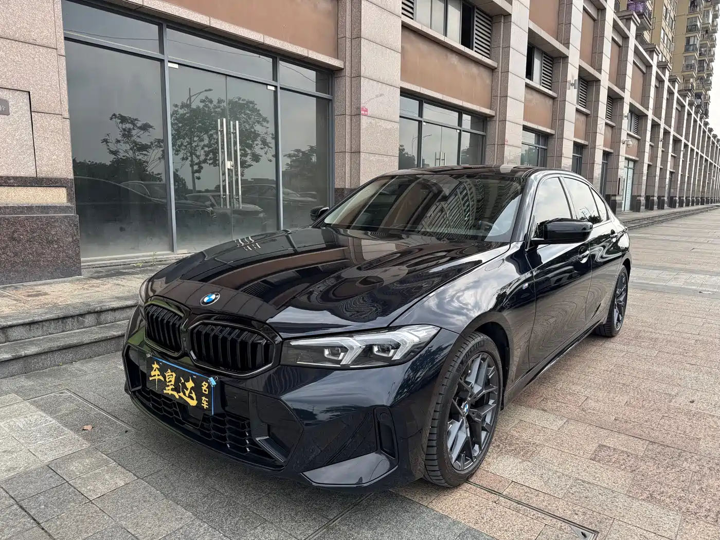 BMW 3 Series 2025 330Li M Sport Night Edition