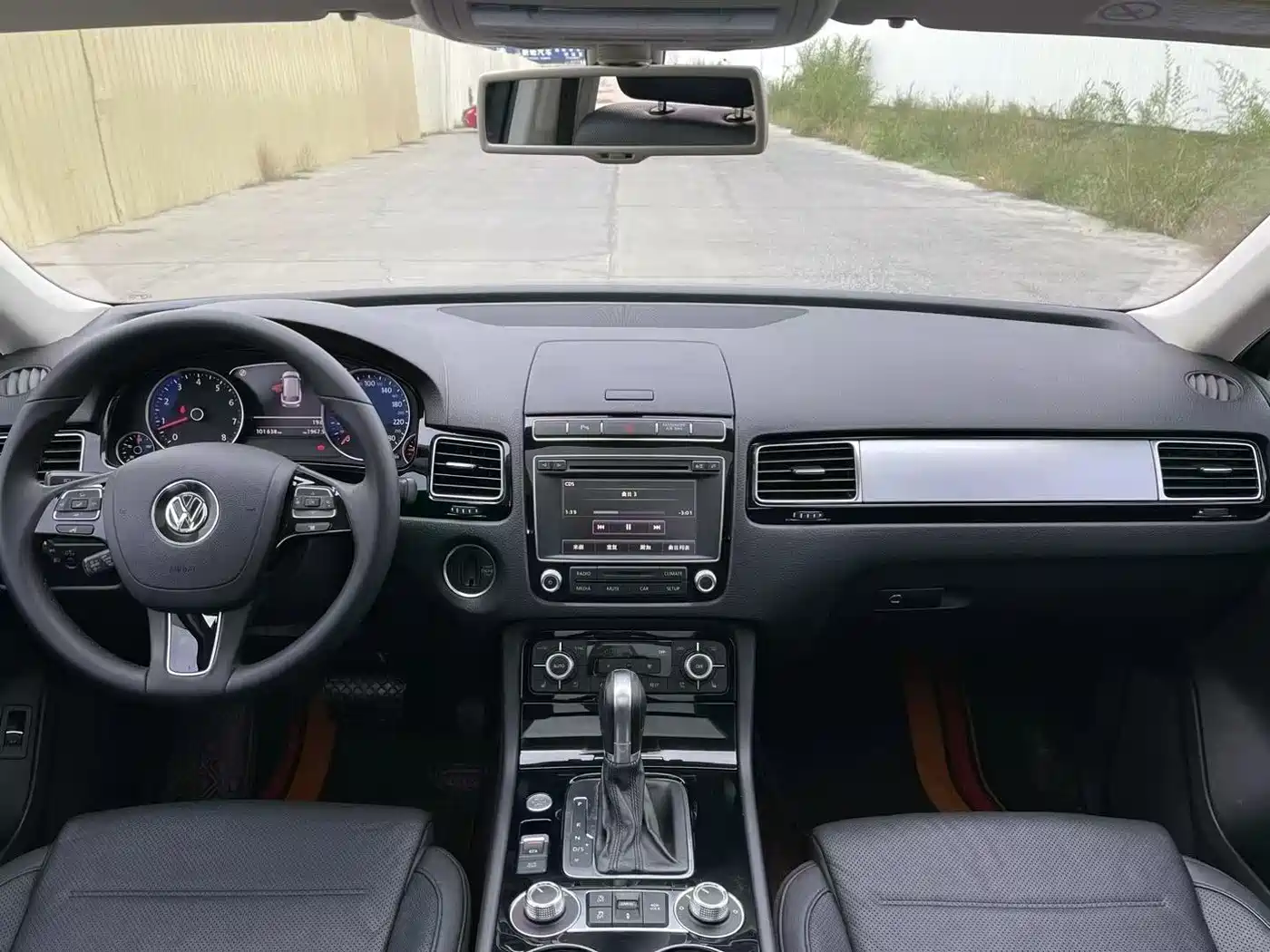 Volkswagen Touareg 2017 3.0TSI Explorer Edition фото 5