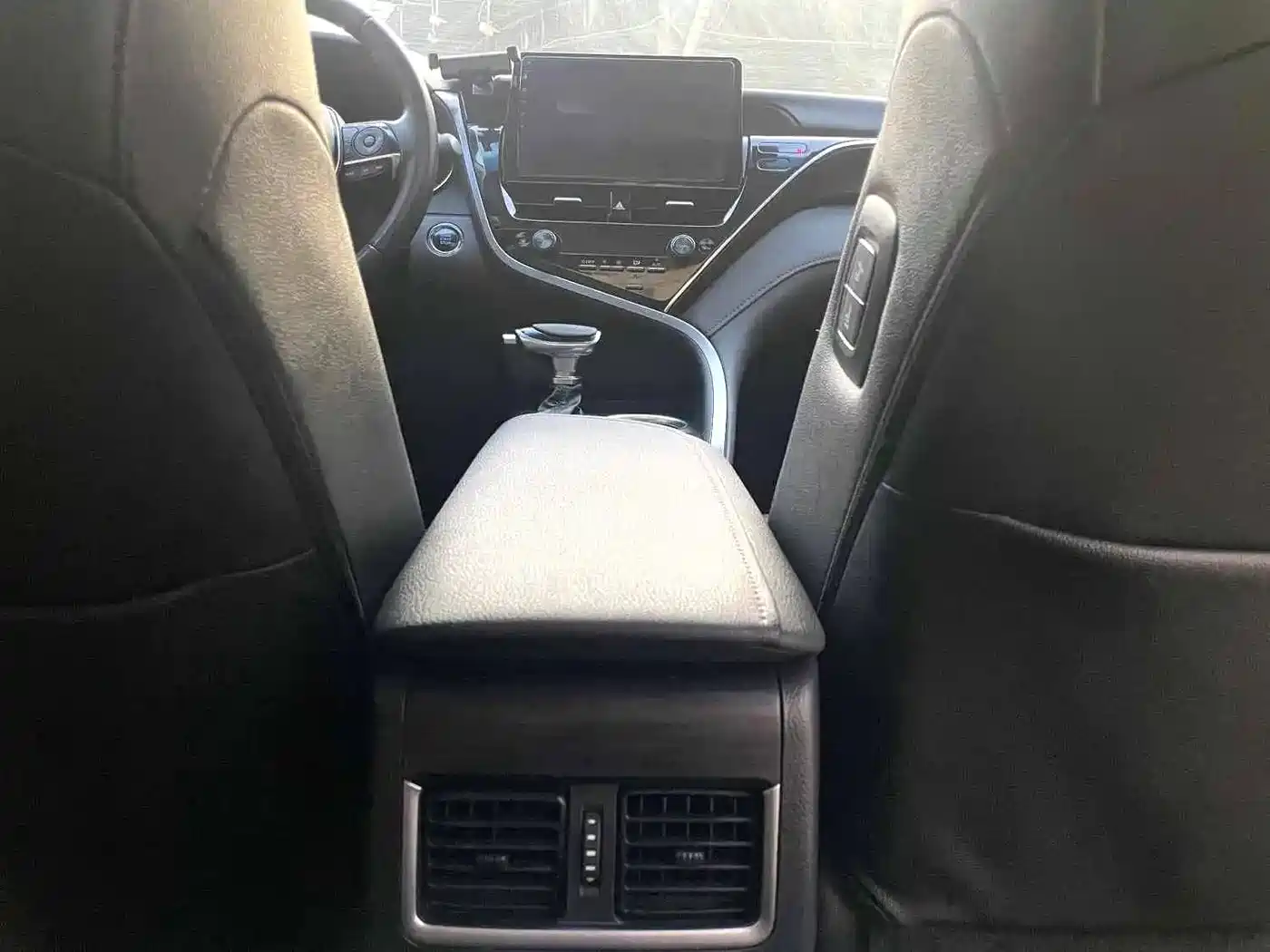 Toyota Camry 2021 2.0G Luxury Edition фото 16