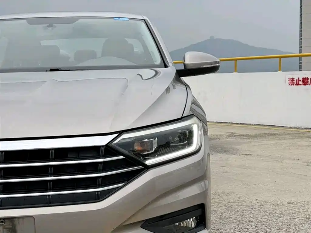 Volkswagen Sagitar 2019 280TSI DSG Comfort Edition China VI фото 4