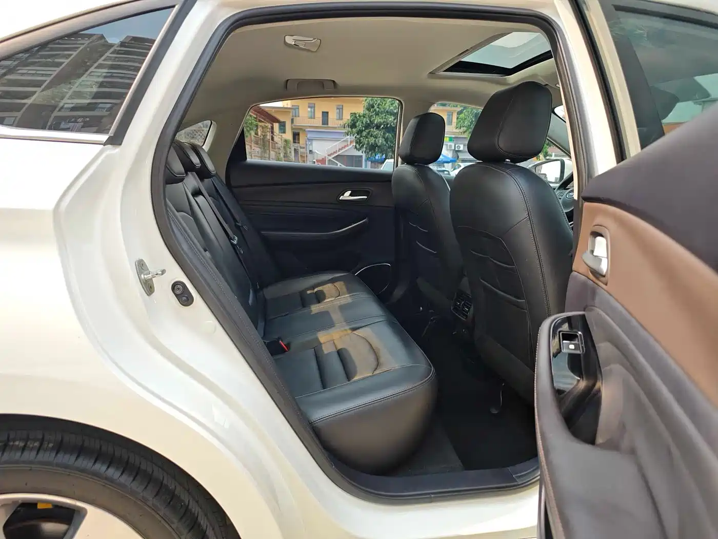 GAC Trumpchi Trumpchi GA4 2018 200T Automatic Exclusive фото 15