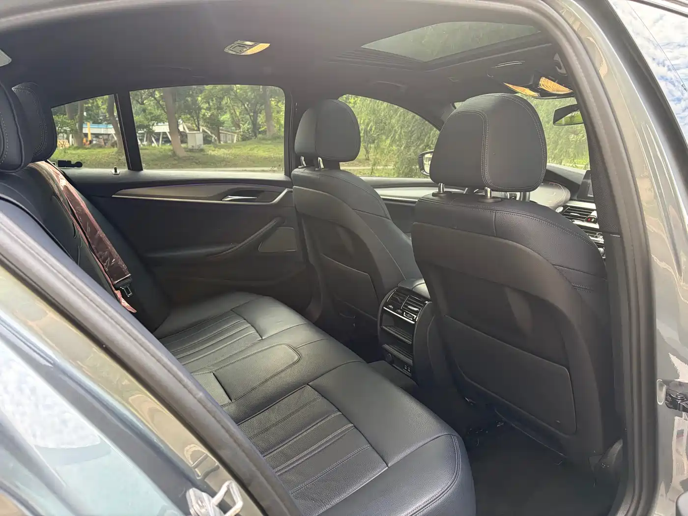 BMW 5 Series (Import) 2020 530i M Sport Package фото 8