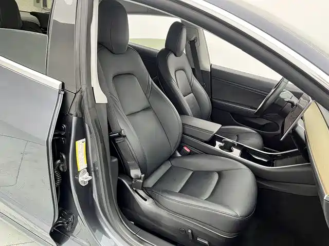 TESLA MODEL 3 (IMPORTED)
