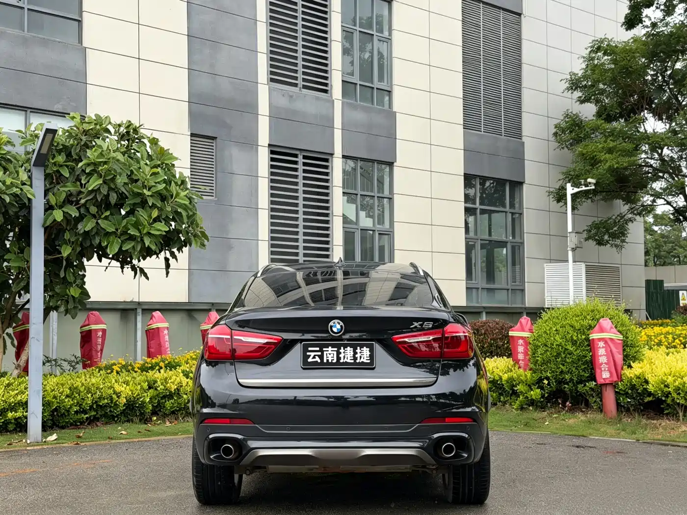 BMW X6 2017 xDrive28i фото 8