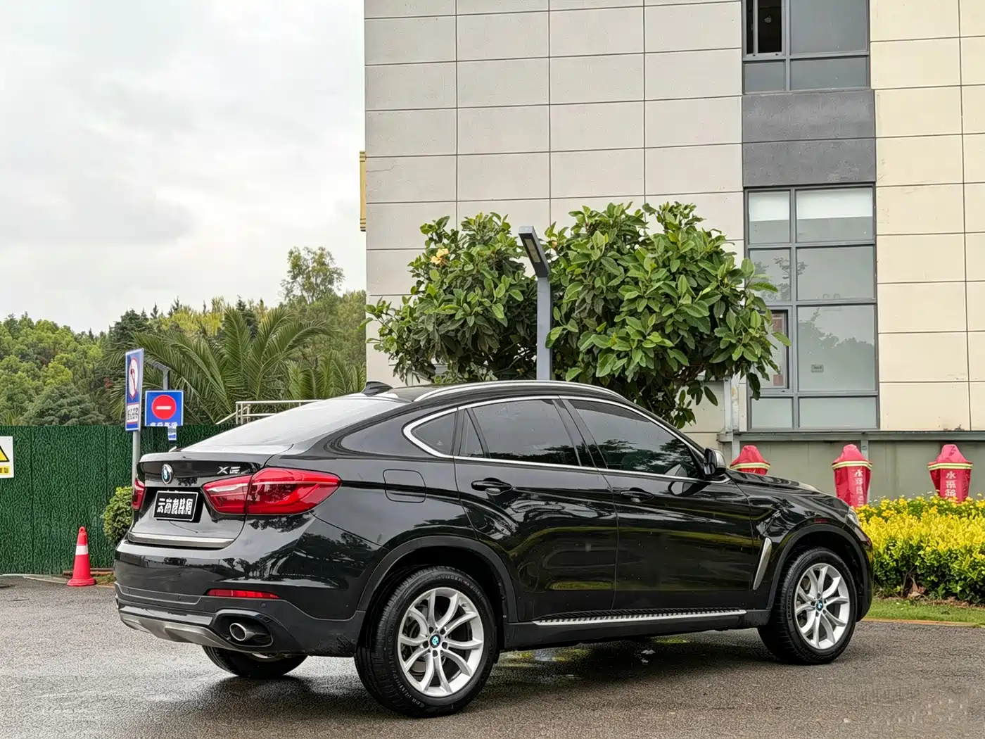 BMW X6 2017 xDrive28i фото 7