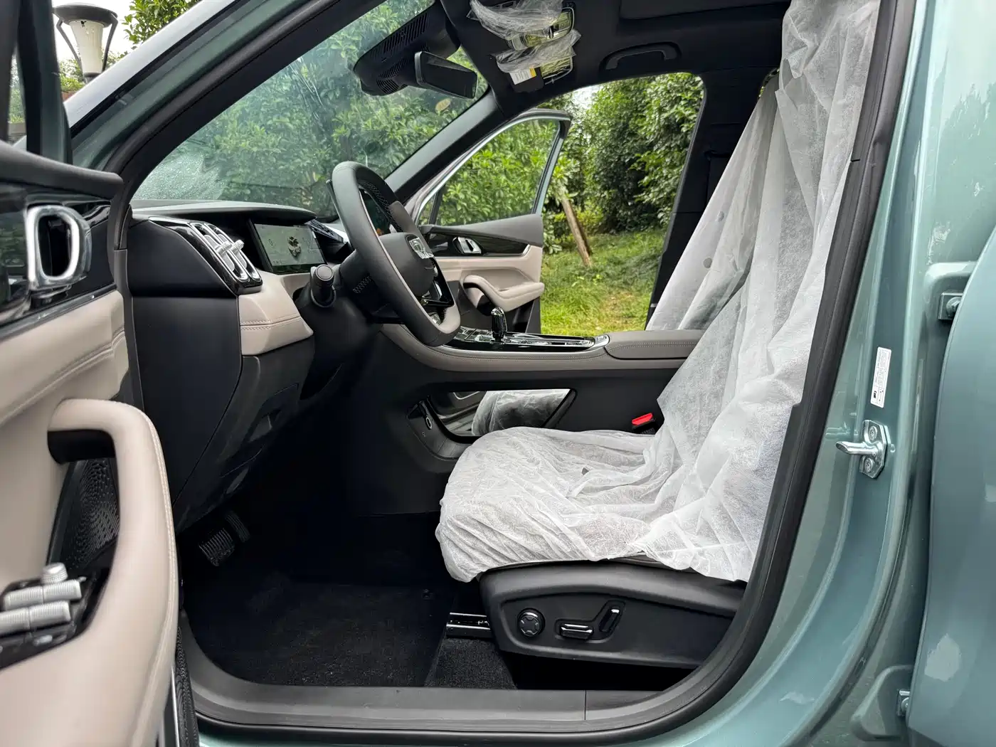 Geely Boyue L 2026 2025 4th Gen 1.5TD DCT Splendor