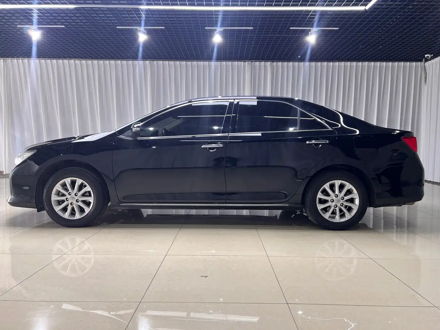 Toyota Camry 2012 2.5G Luxury Edition фото 4