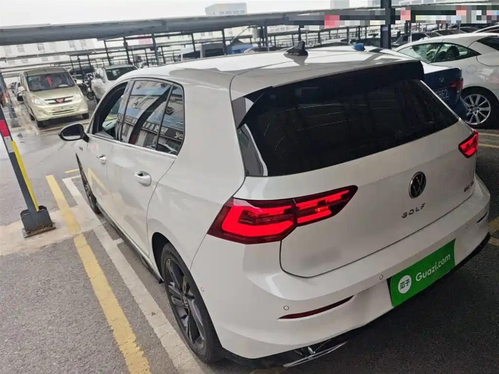 Volkswagen Golf 2023 Facelift 280TSI DSG R-Line Lite фото 5