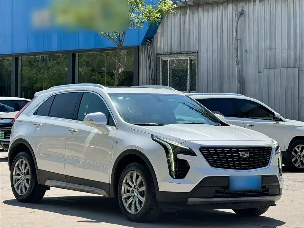 Cadillac XT4 2020 Facelift 28T 2WD Leading фото 3