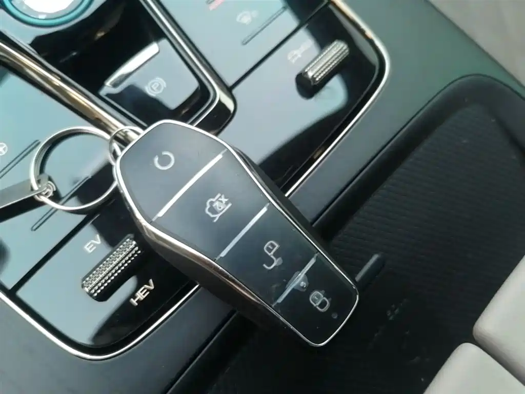 BYD Han 2025 DM-i Smart Driving Edition 125KM LiDAR Flagship фото 9