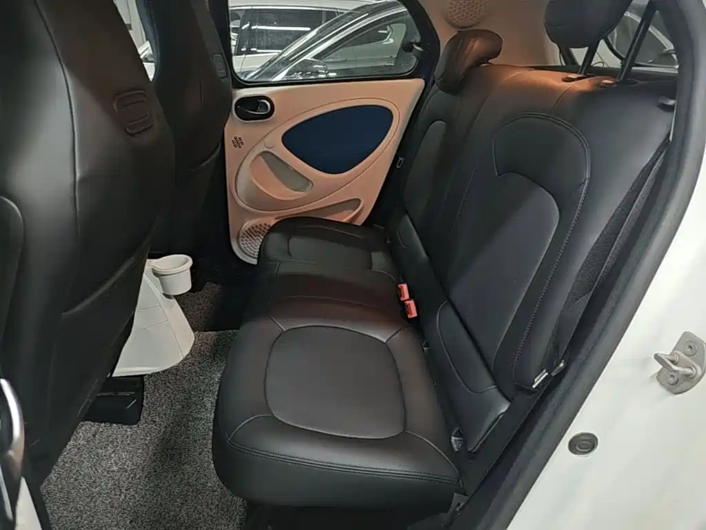 smart forfour 2017 2016 0.9T 66kW Ultimate Edition