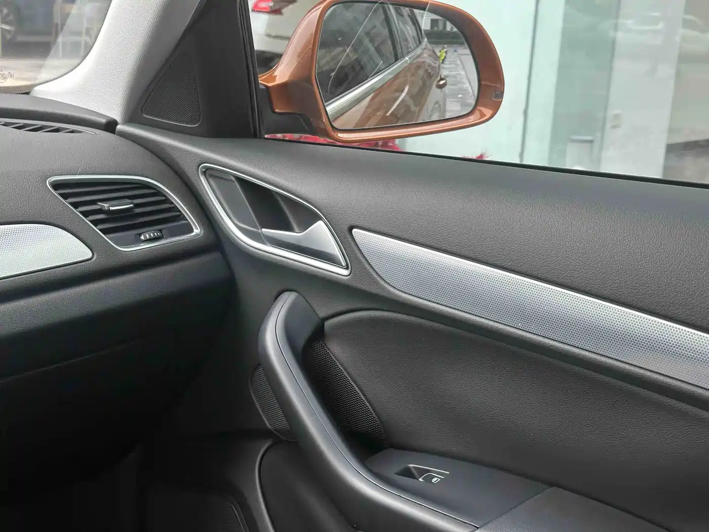 Audi Q3 2015 35 TFSI Comfort фото 22