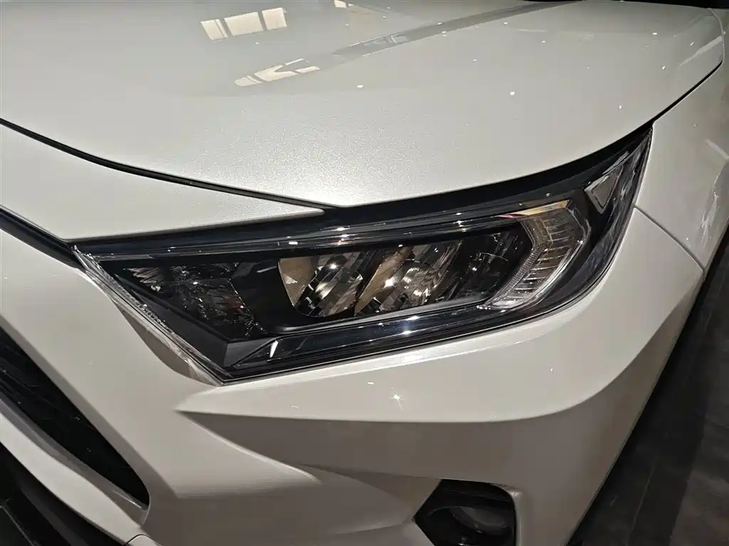 Toyota RAV4 Rongfang 2020 2.0L CVT 2WD Trend Edition фото 24