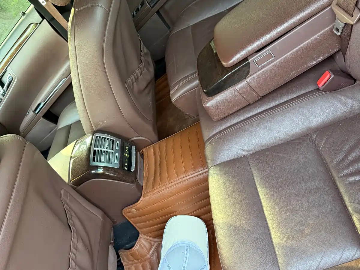 Mercedes-Benz S-Class 2012 S 300 L Luxury Grand Edition фото 6
