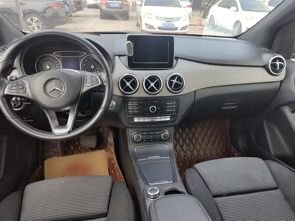Mercedes-Benz B-Class 2016 B 180 фото 11