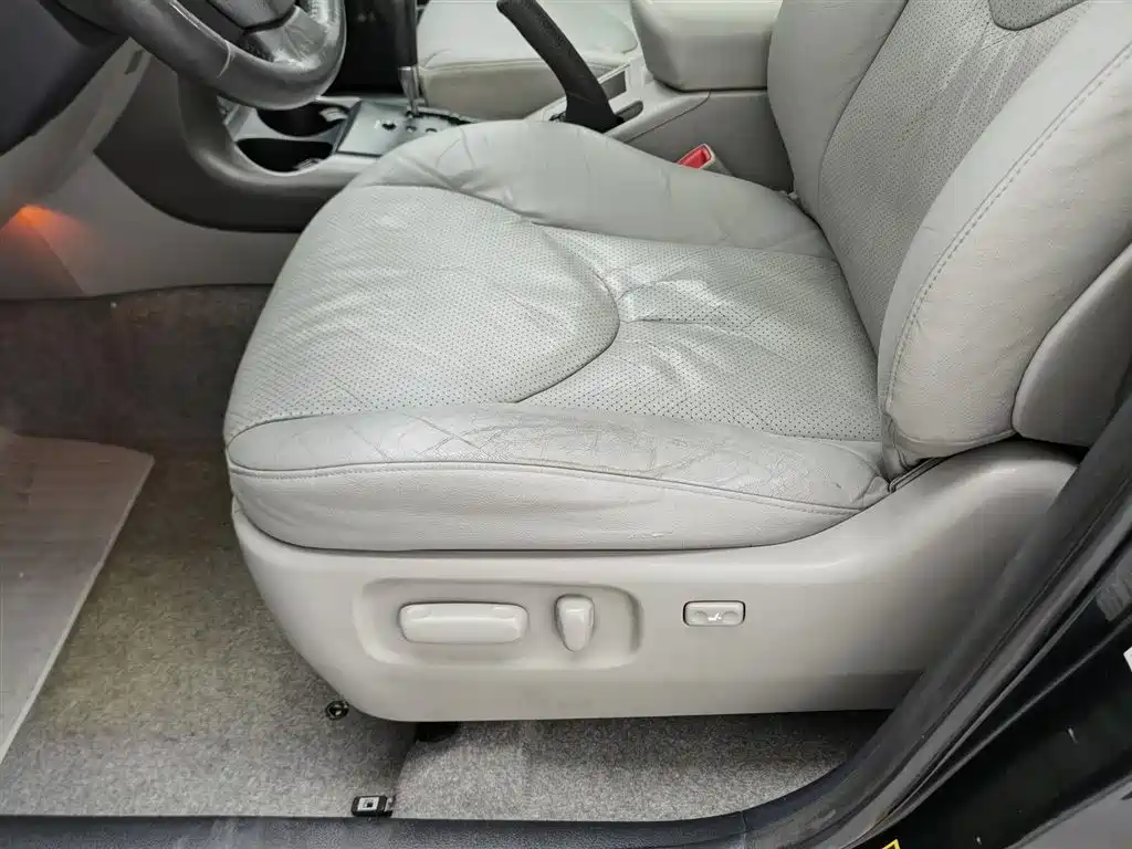 Toyota RAV4 Rongfang 2009 2.4L Automatic Luxury Edition фото 20