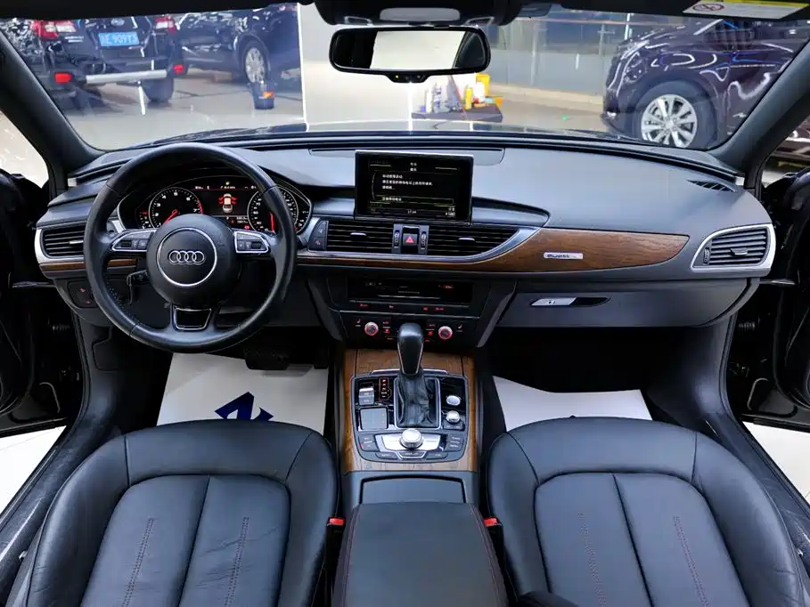 Audi A6L 2018 30th Anniversary 45 TFSI quattro Sport фото 19