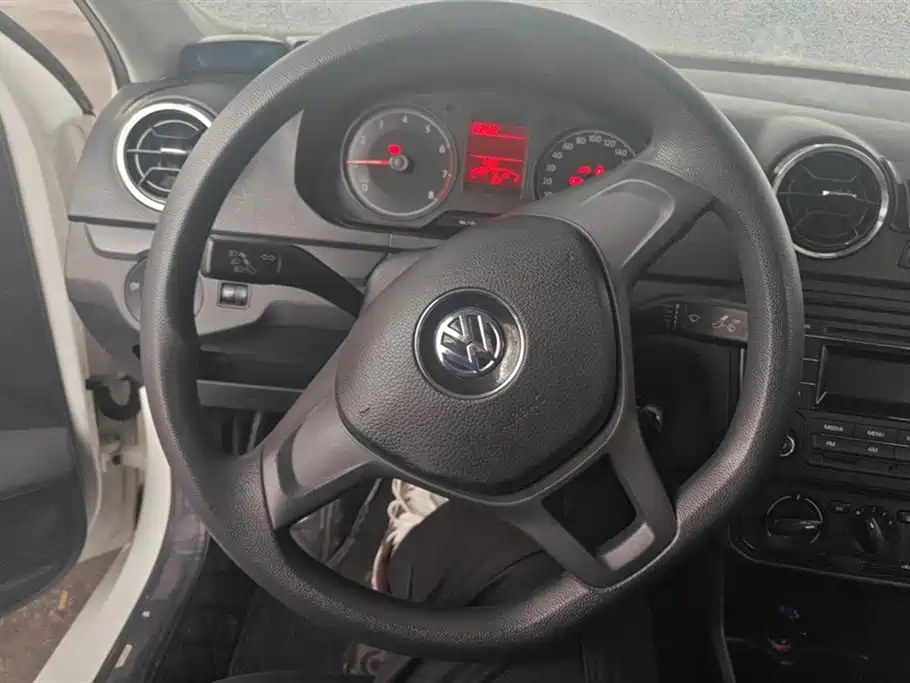 Volkswagen Jetta 2017 1.5L Manual Fashion фото 15