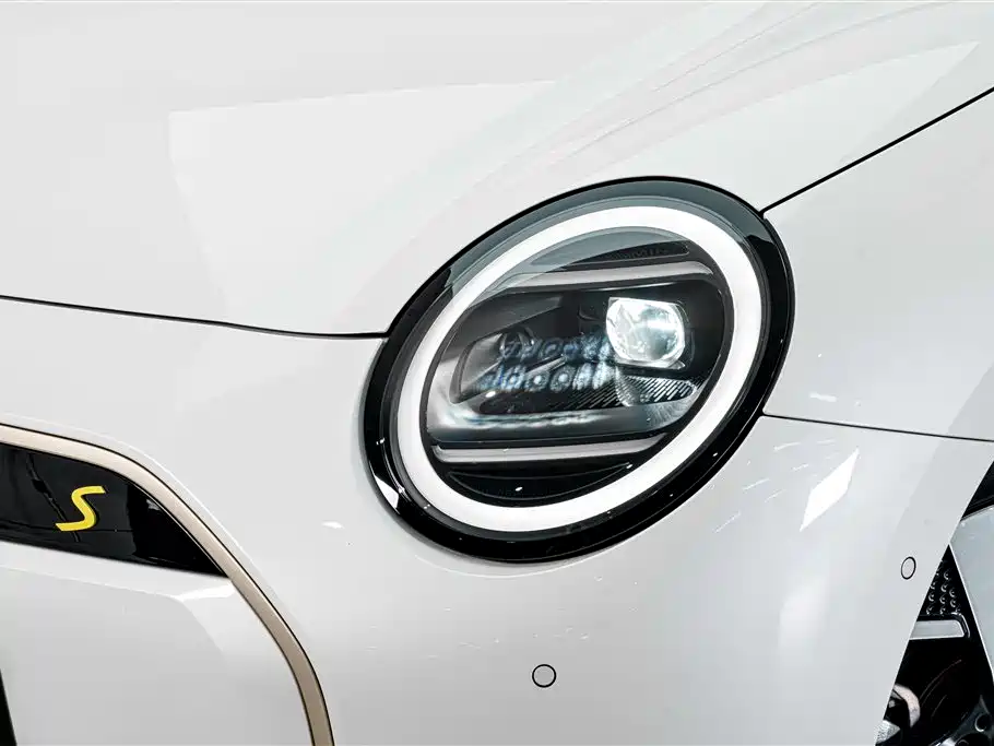 MINI Electric MINI COOPER 2024 2024 452km COOPER SE Artist
