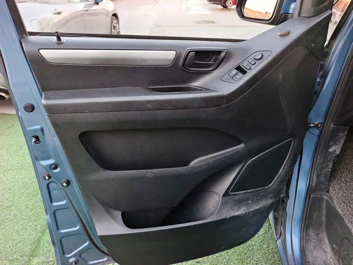 SAIC MAXUS CHASE G10