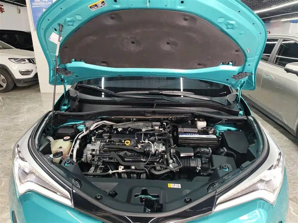 Toyota C-HR 2020 Model 2.0L Luxury фото 16