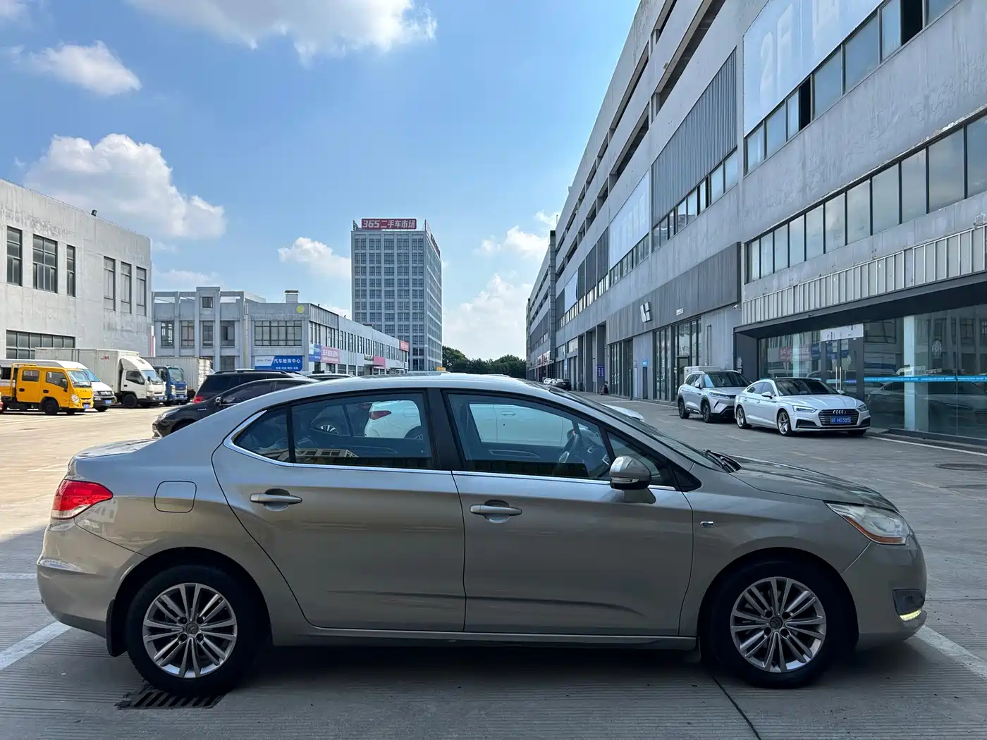 Citroën C4L 2014 2014 1.8L Smart Drive Automatic Sport