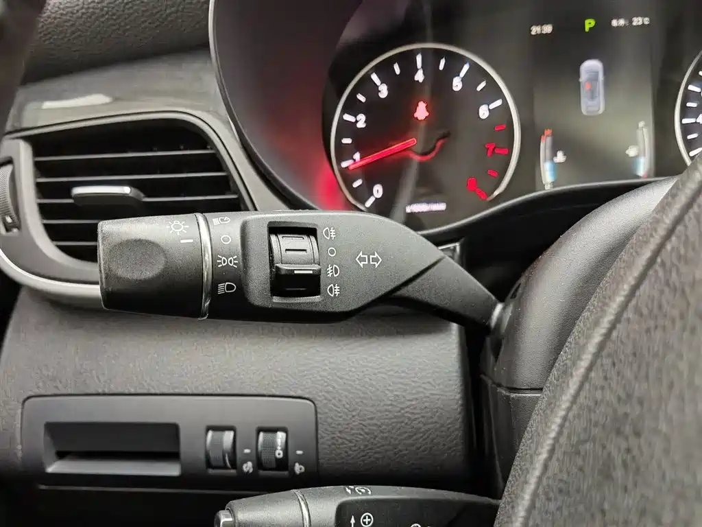 BYD Song MAX 2019 1.5T Automatic Smart Connection Rui Yi 7-seater China V фото 21