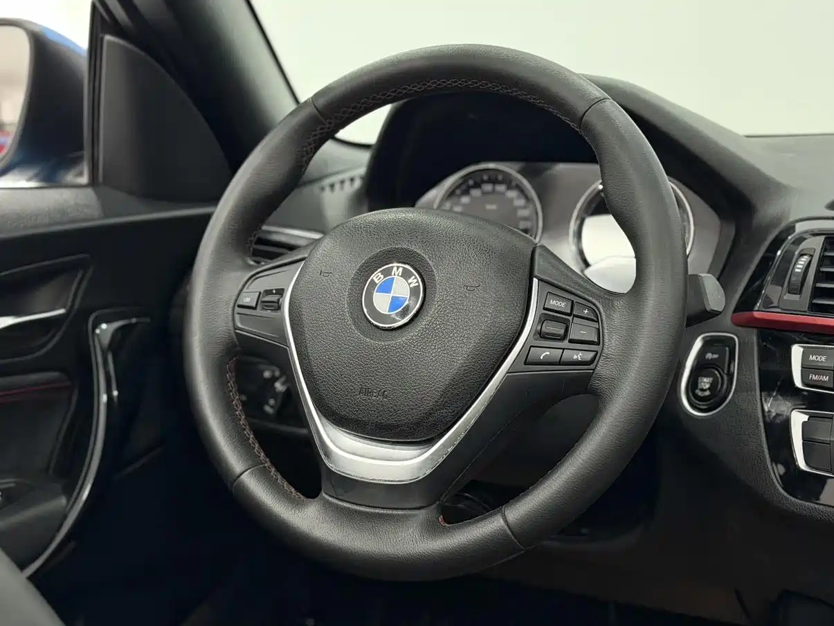 BMW 2 Series (Import) 2018 220i Convertible Coupe Sport Design Package фото 6