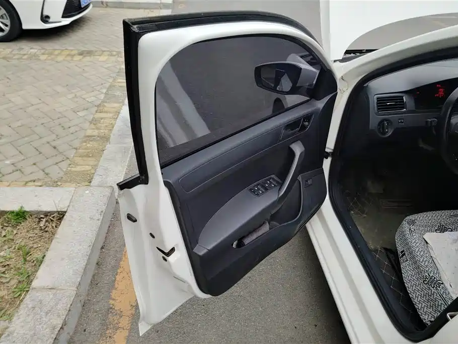 Volkswagen Santana 2021 1.5L Manual Trend Edition фото 7