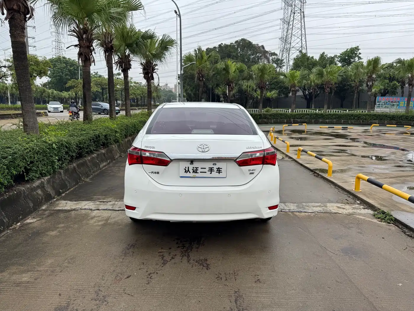 Toyota Corolla 2017 Facelift 1.2T S-CVT GL фото 5