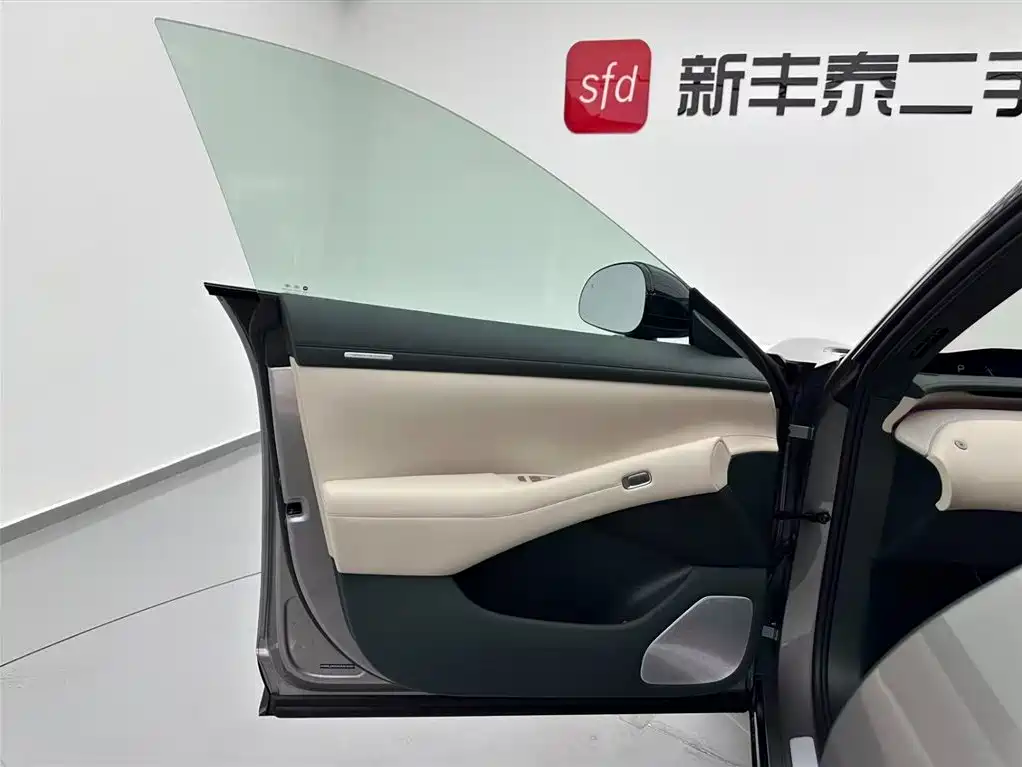 XIAOMI CAR XIAOMI YU7