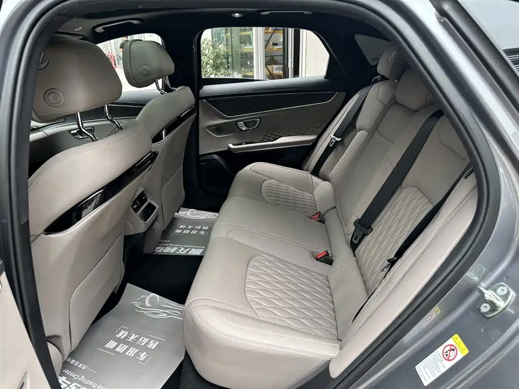 BYD Han 2024 Model DM-i Glory Edition 121KM Premium Type фото 12