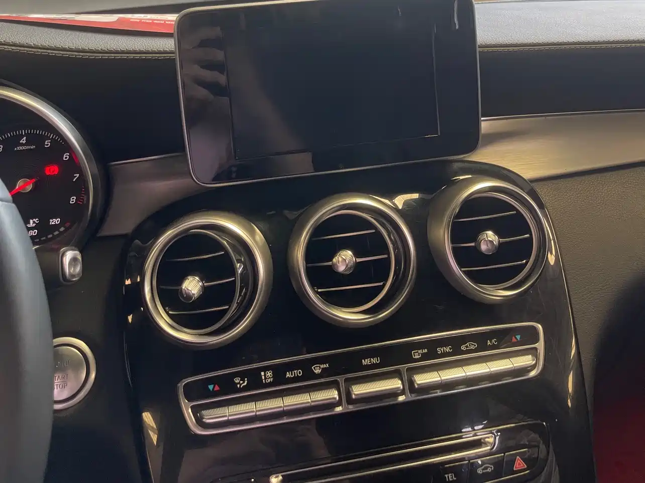 Mercedes-Benz GLC 2016 GLC 200 4MATIC фото 16