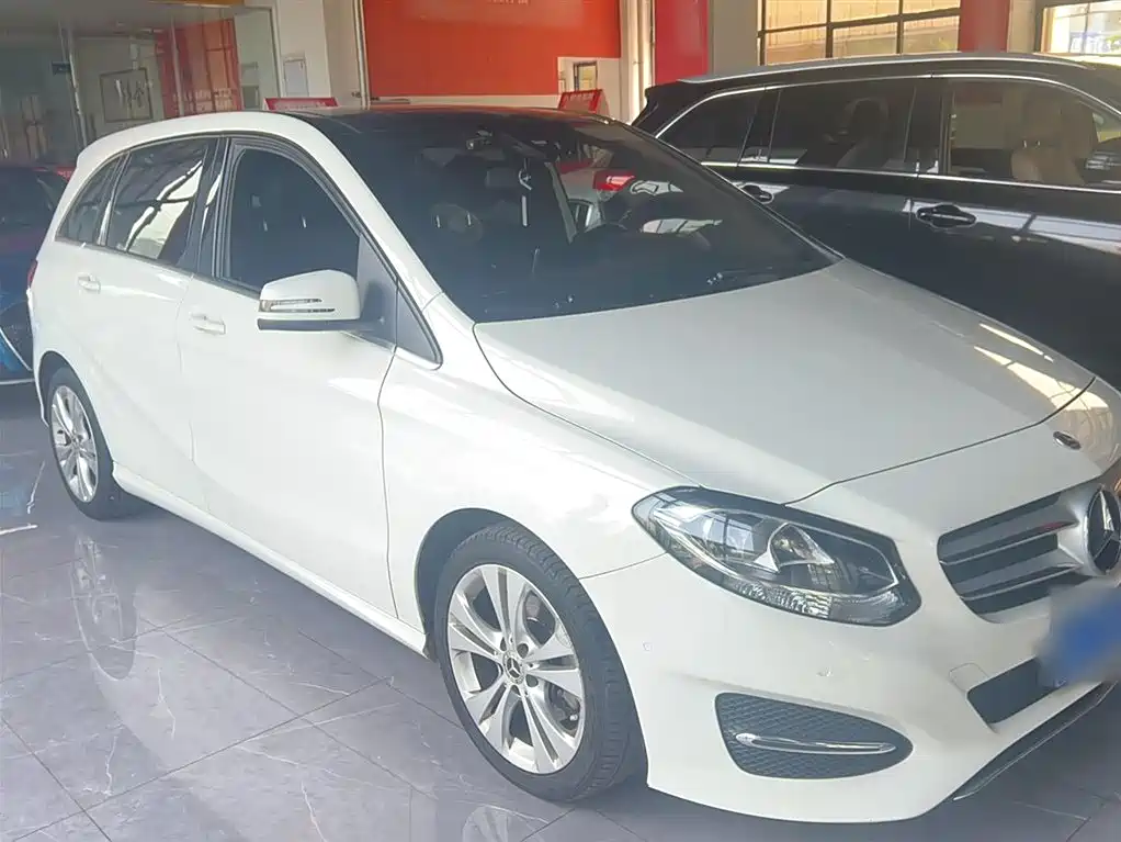 Mercedes-Benz B-Class 2017 B 200 Dynamic фото 4