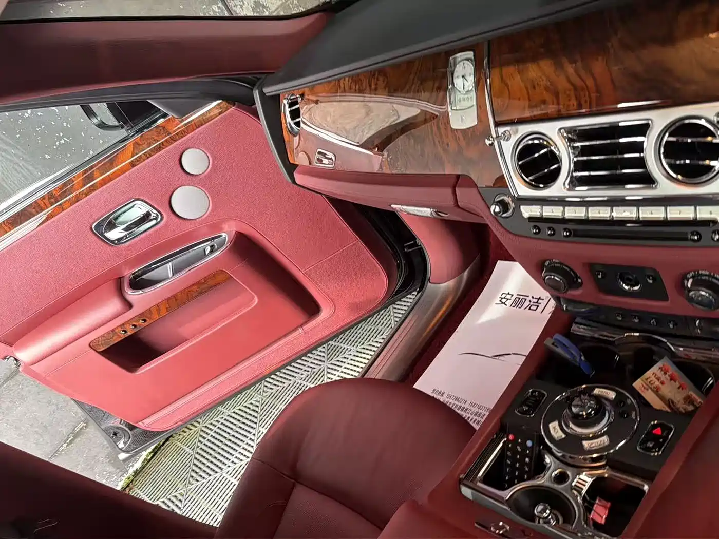 Rolls-Royce Ghost 2012 6.6T Extended Version фото 5