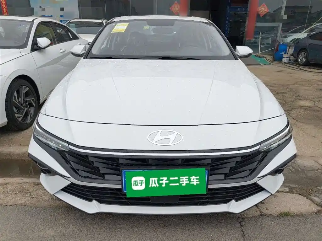 MODERN ELANTRA