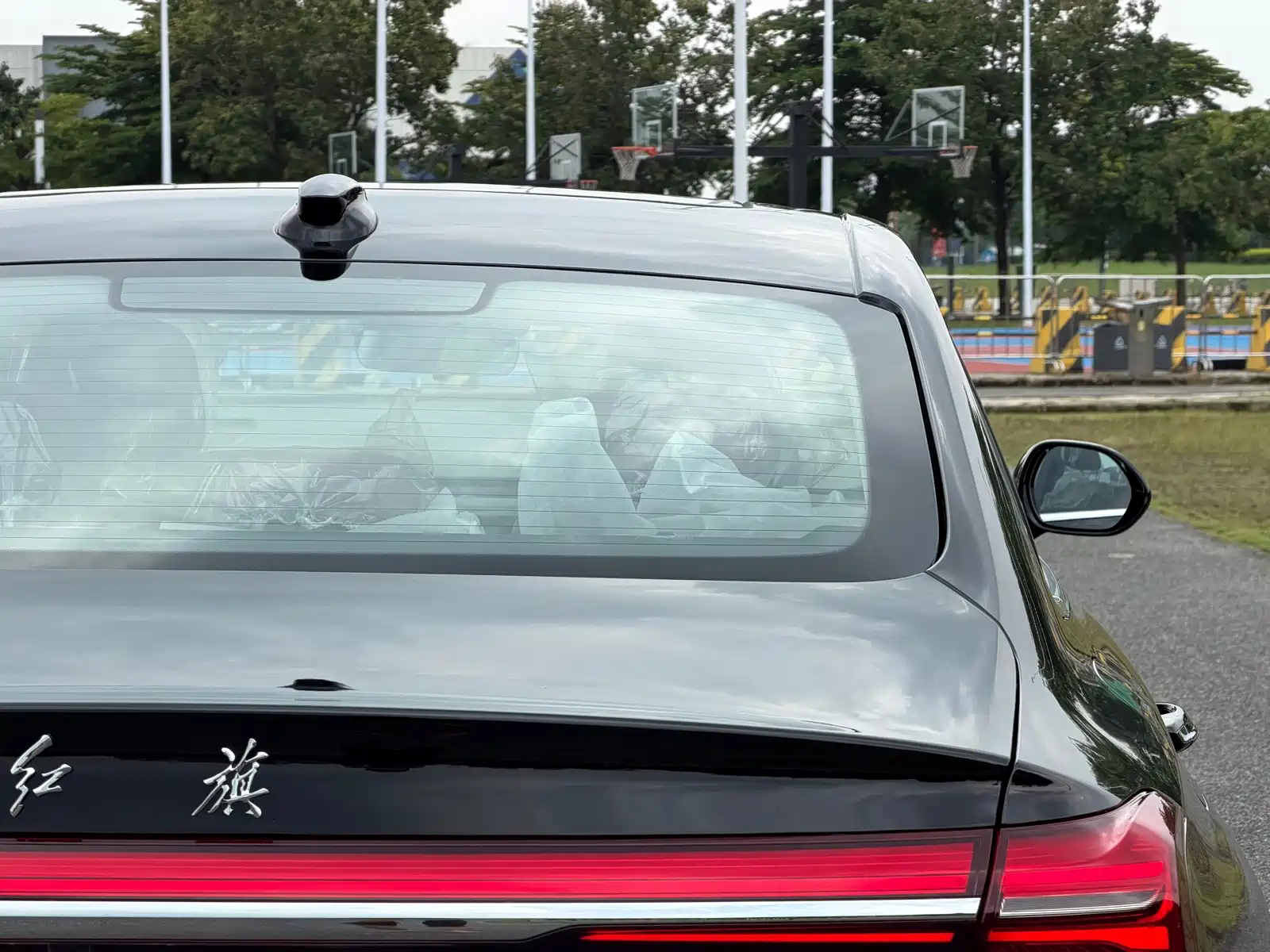 Photo 9 - Hongqi H5