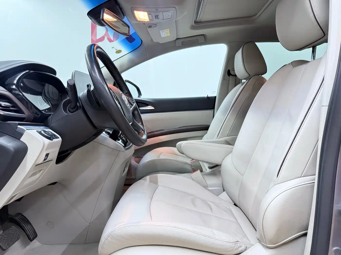 Buick GL8 2020 Model Land Business Class 652T Luxury фото 23