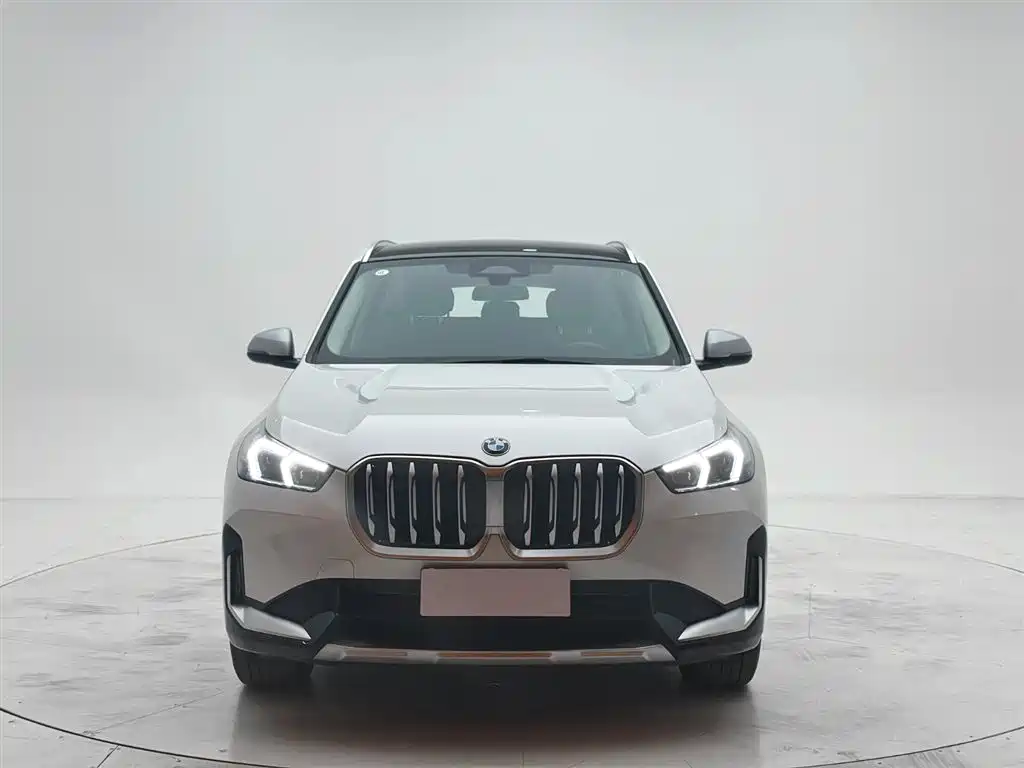 BMW X1 2023 sDrive20Li X Design Package фото 2