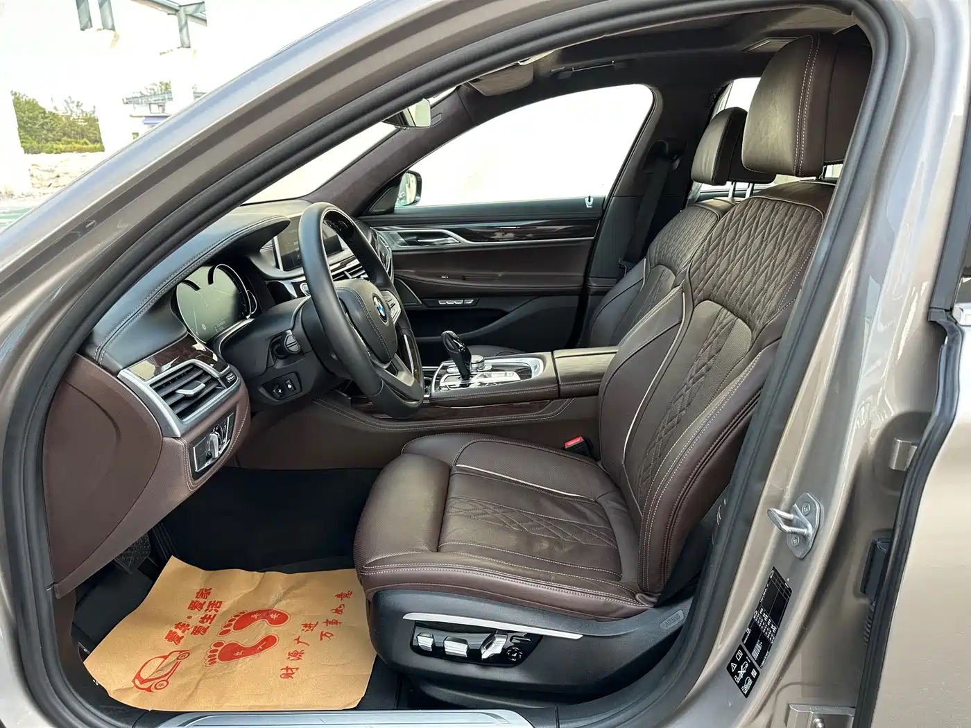 BMW 7 Series 2017 740Li xDrive Luxury Edition фото 5