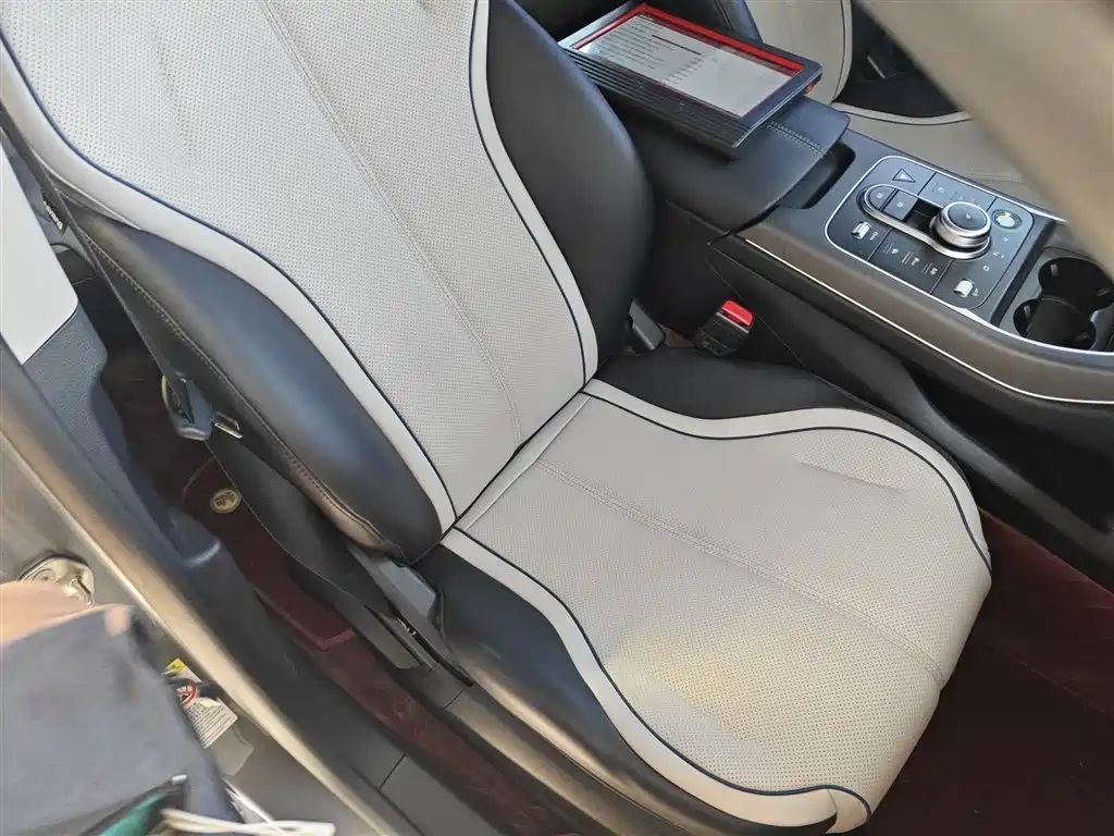 BYD Destroyer 05 2024 Glory Edition DM-i 120KM Luxury фото 21