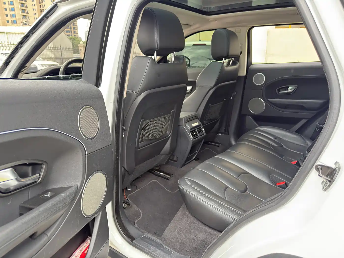 Land Rover Range Rover Evoque 2016 2015 2.0T 5-Door Intelligent Edition