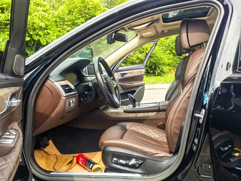 BMW 7 Series 2021 2021 Model 740Li Leading Luxury Package