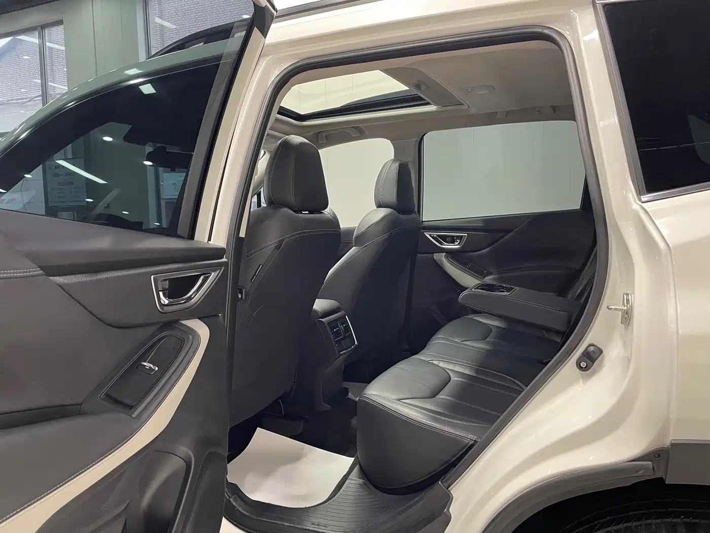 Subaru Forester 2022 2022 2.0i AWD Luxury Edition with EyeSight