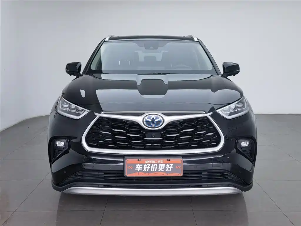 Toyota Highlander 2023 2.5L Smart Hybrid Dual Engine AWD Premium 7-Seater фото 3