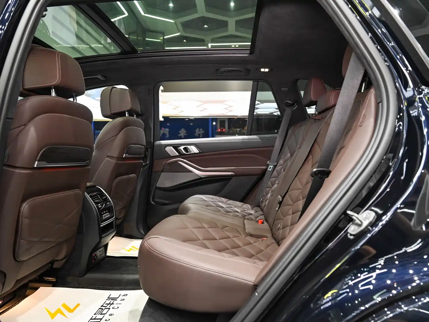 BMW X5 2022 Model xDrive 40Li M Sport Package фото 19