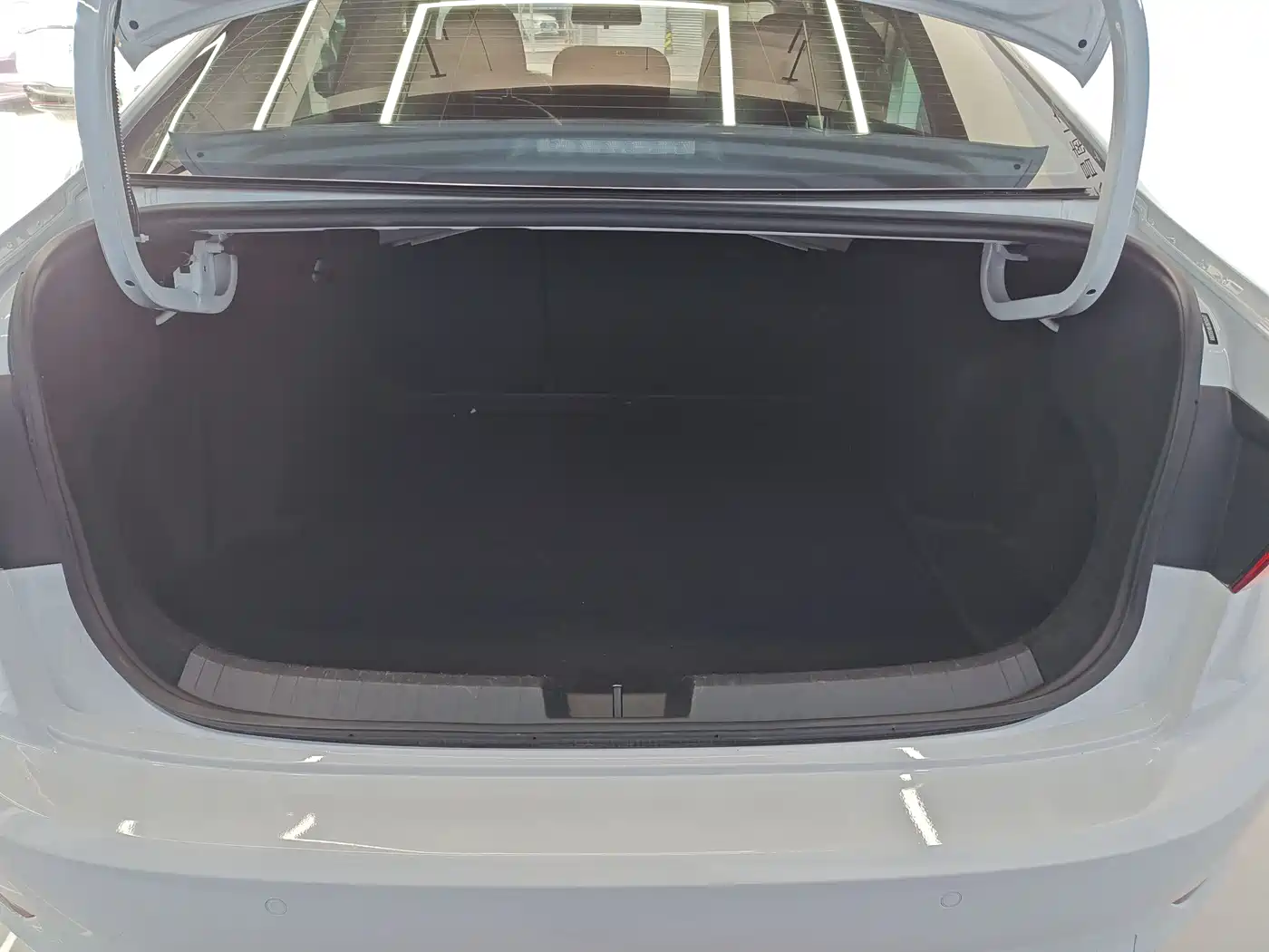 Volkswagen Sagitar 2021 280TSI DSG Surpassing Edition фото 26