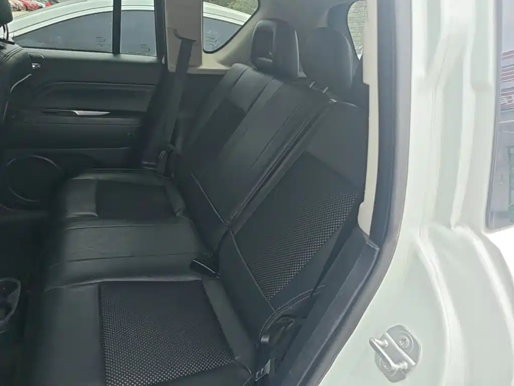 Фото 17 - Jeep Compass (Import)