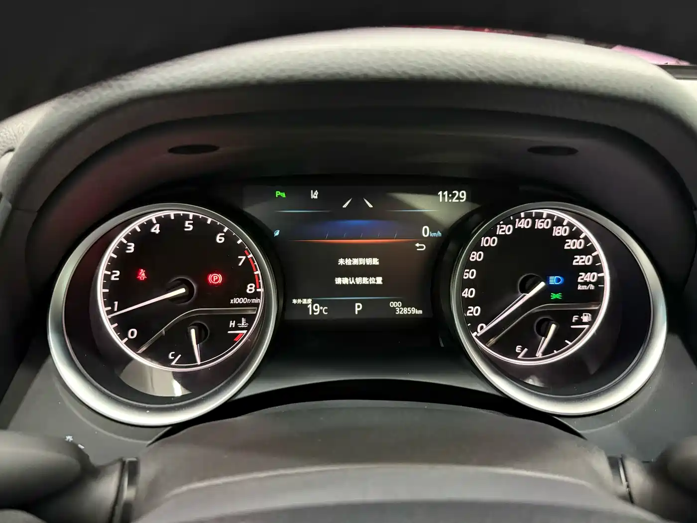 Toyota Camry 2021 2.0G Luxury Edition фото 9